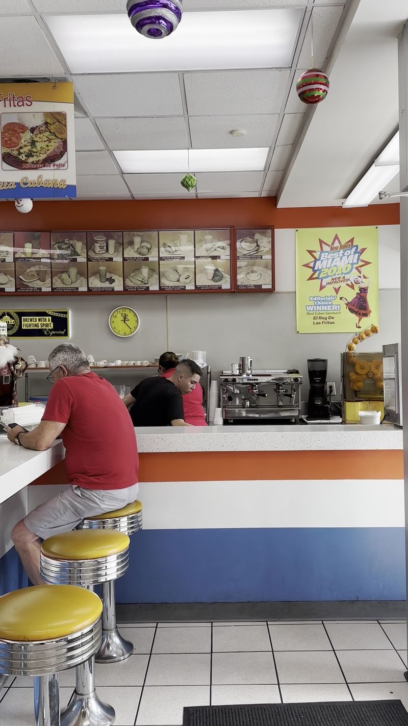 Hours, Lines, And Best Times To Visit