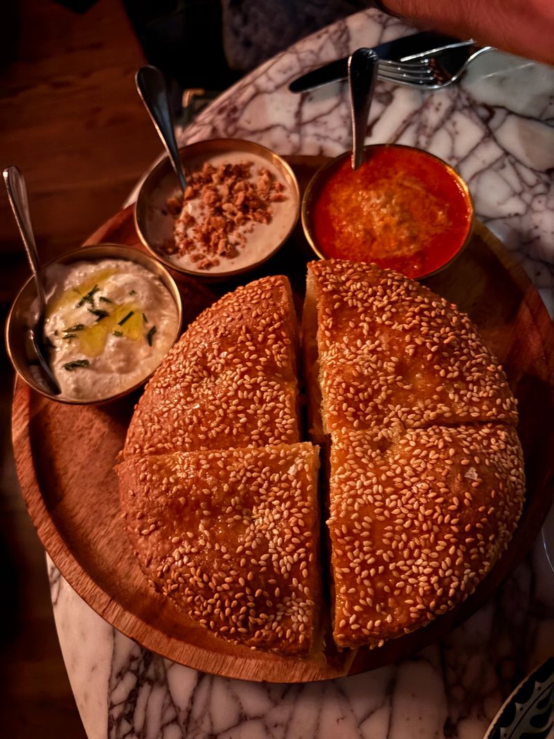 Hours, Wait Times, And Best Times To Visit