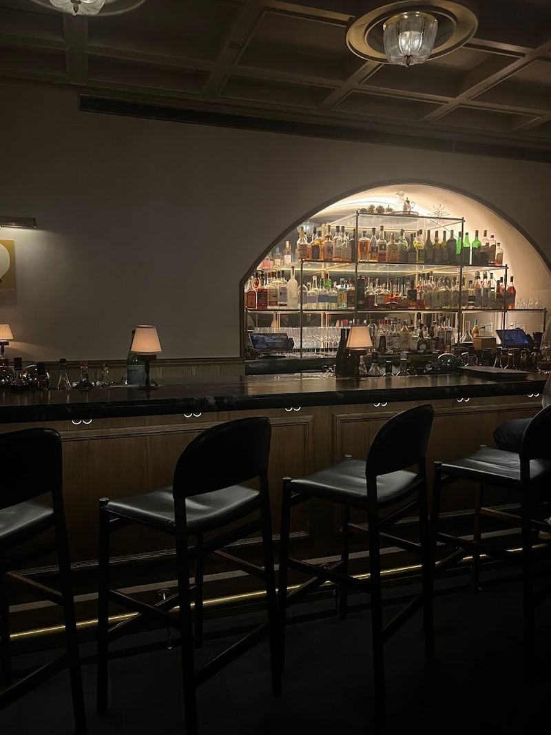 Hours, Tips, And How To Actually Get A Table In 2026