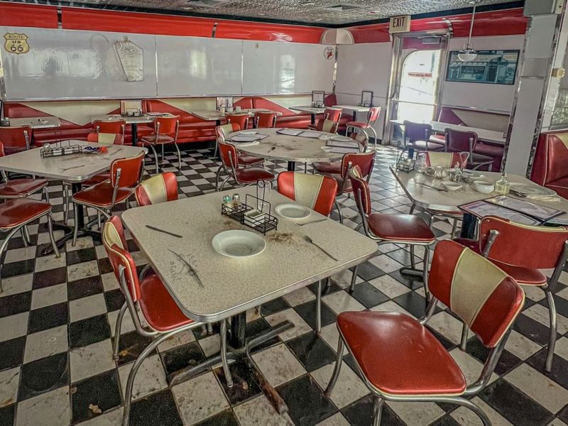 Décor Trapped In A Time Warp Without The Charm