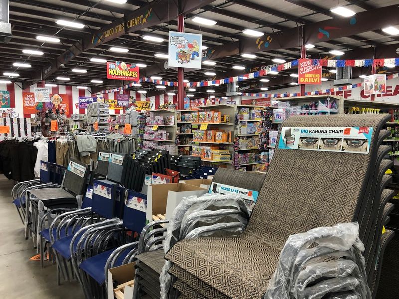 Prices That Make Your Wallet Very Happy Prices That Make Your Wallet Very Happy