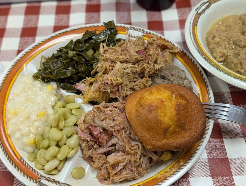 Country Cooking That Tastes Like Grandma Made It