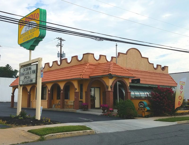 A Cozy Atmosphere in Lemoyne's Heart