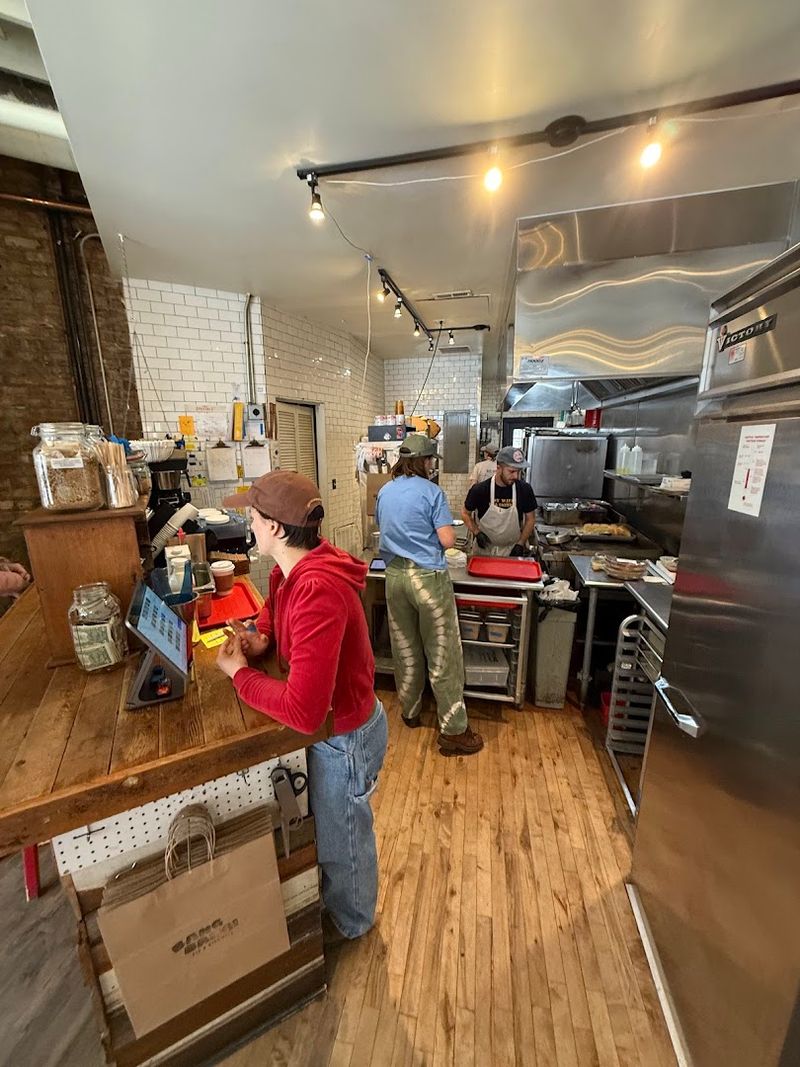 Staff And Service That Turn First-Timers Into Regulars