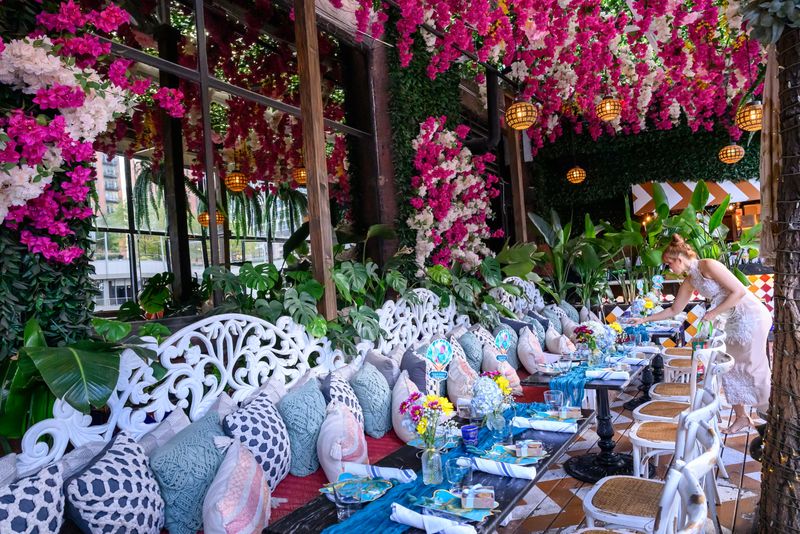 Boho-Chic Decor That Transforms The Dining Experience