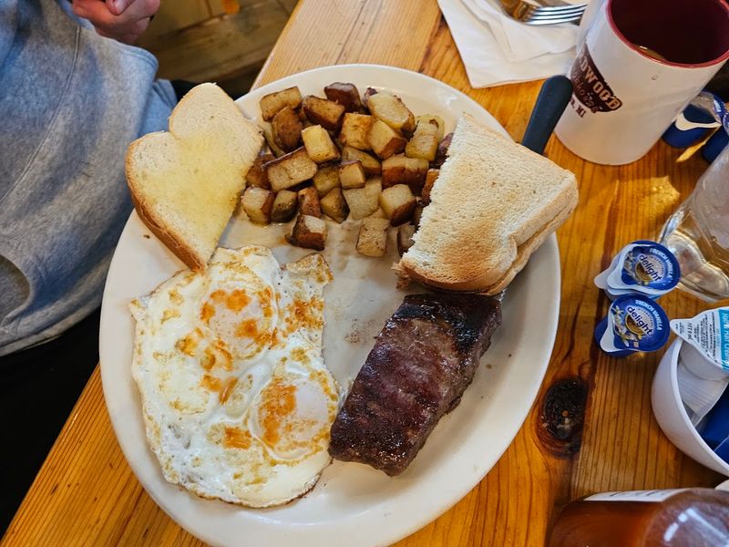 Breakfast Worth A Detour