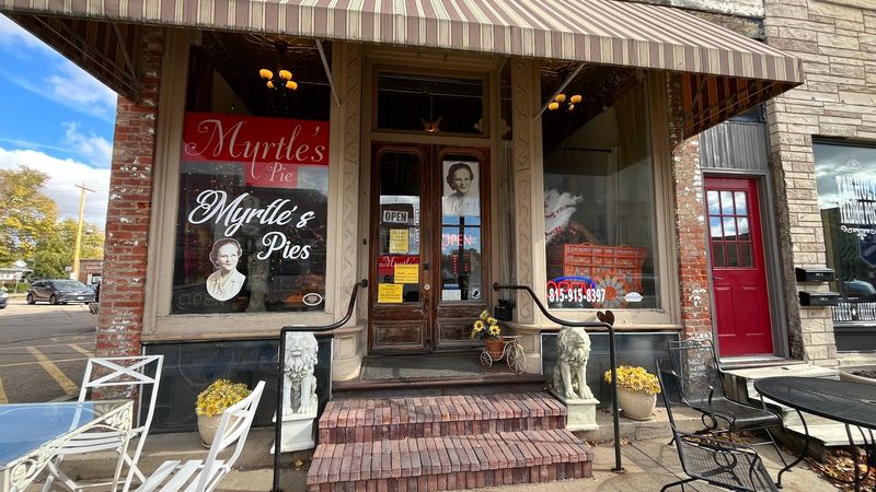 Princeton, Myrtle's Pie
