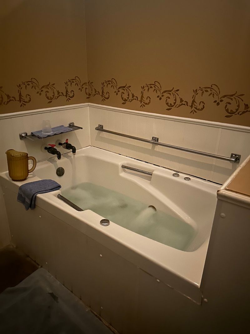 Private Clawfoot Tubs Filled With Spring Water