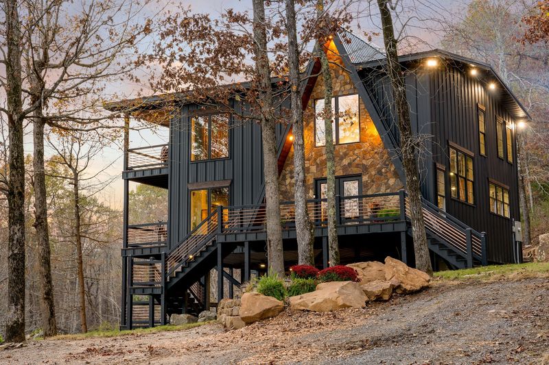 Private Decks Above The Ravine