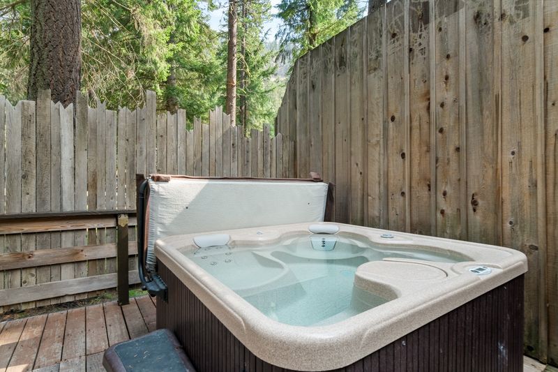 Private Hot Tubs Under Towering Trees Private Hot Tubs Under Towering Trees