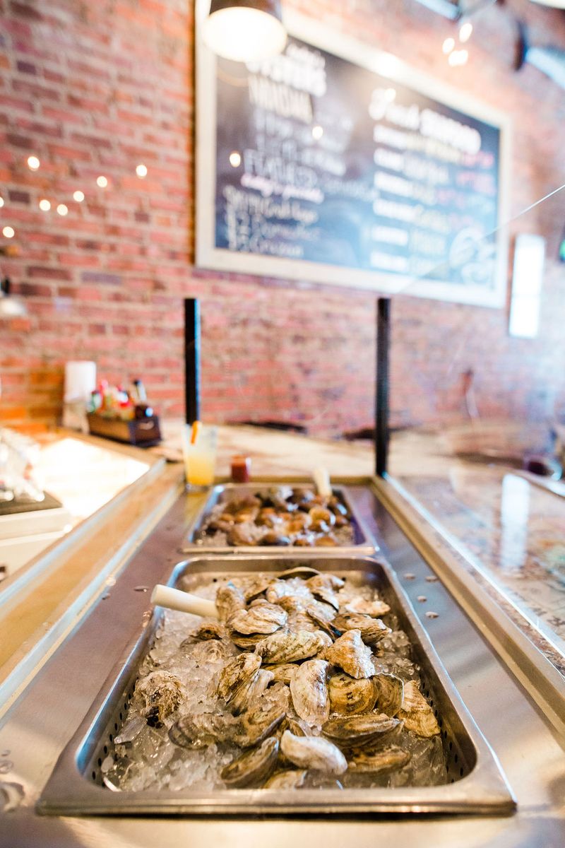 Shuckin' Shack Oyster Bar – Wilmington, NC