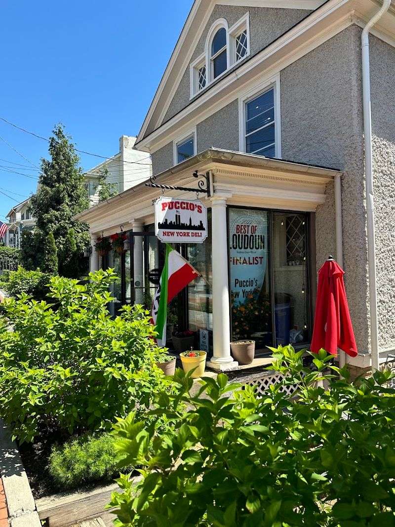 Puccio's New York Deli