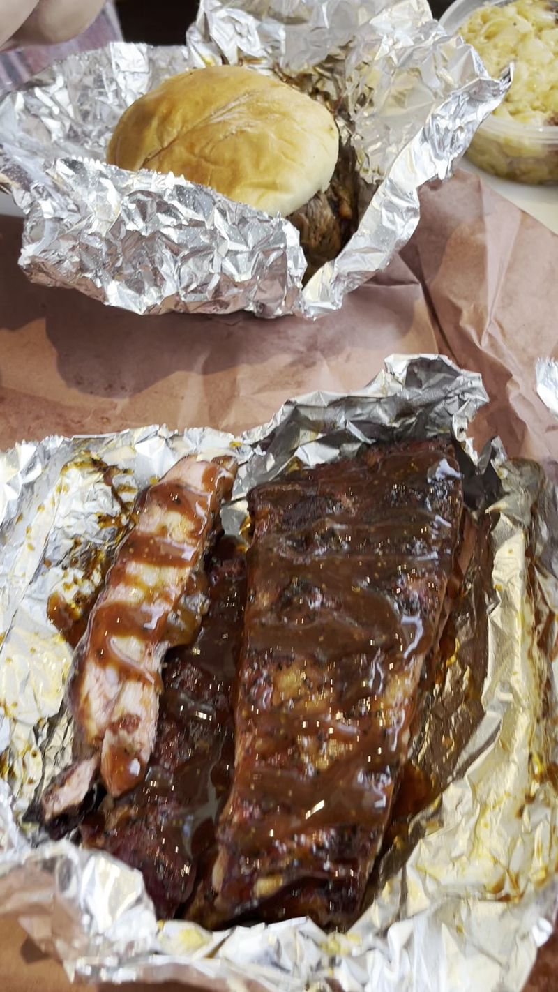 Pulled Pork And Ribs Hold Their Own