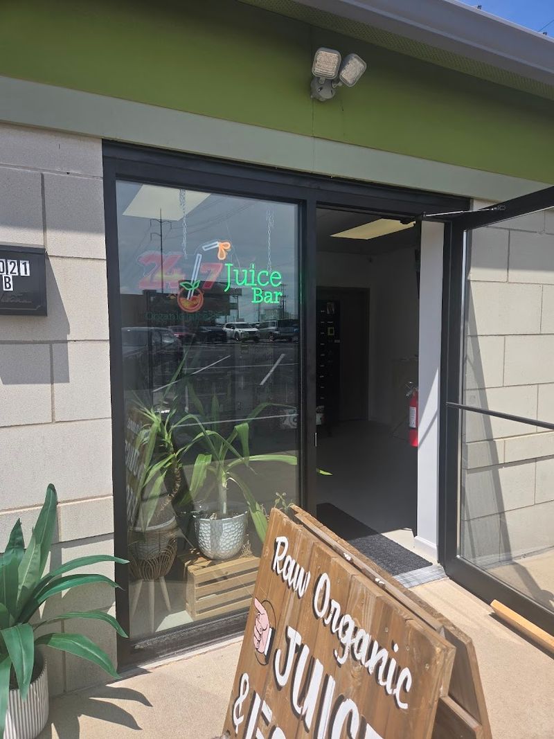 24/7 Juice Bar, Canton