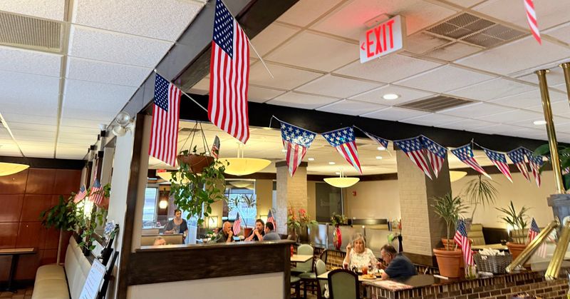 A Salad Bar That Holds Its Own