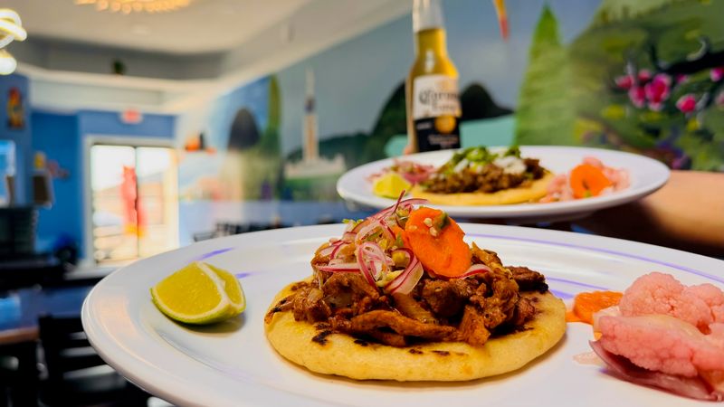 Pupuseria El Encanto 503, Spring Valley, IL