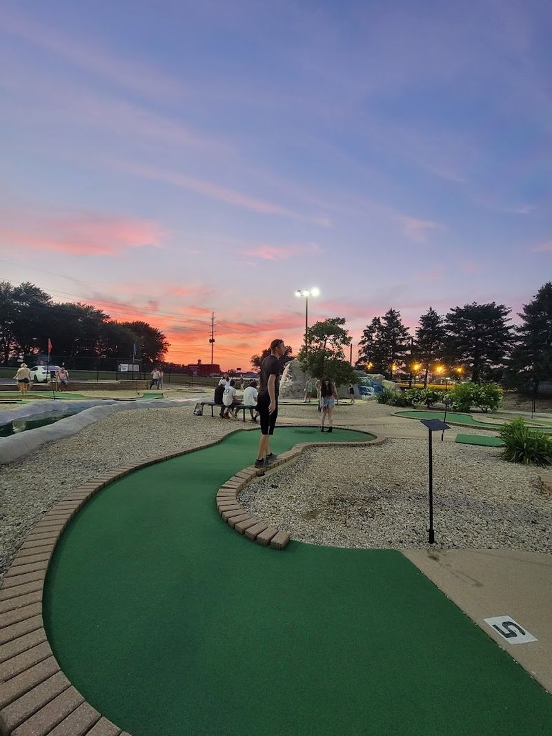 Putt Through Waterfalls