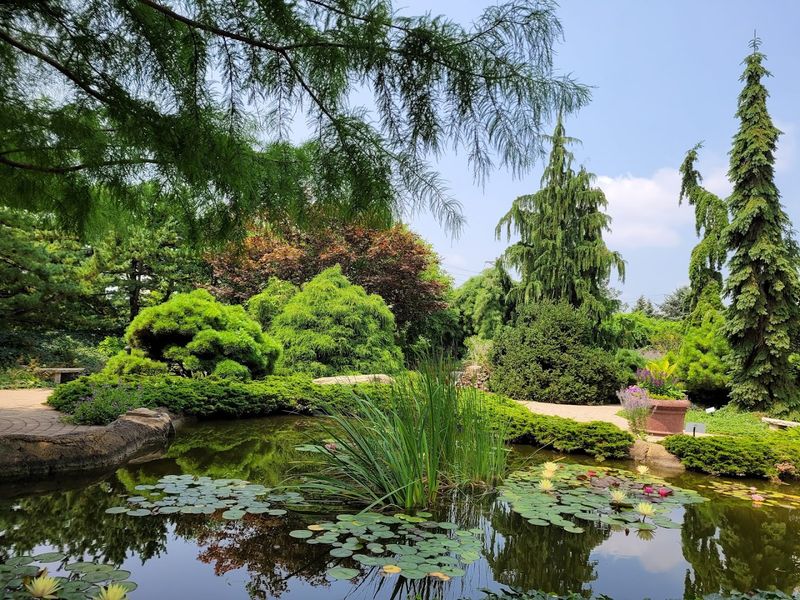 Quad City Botanical Center, Rock Island