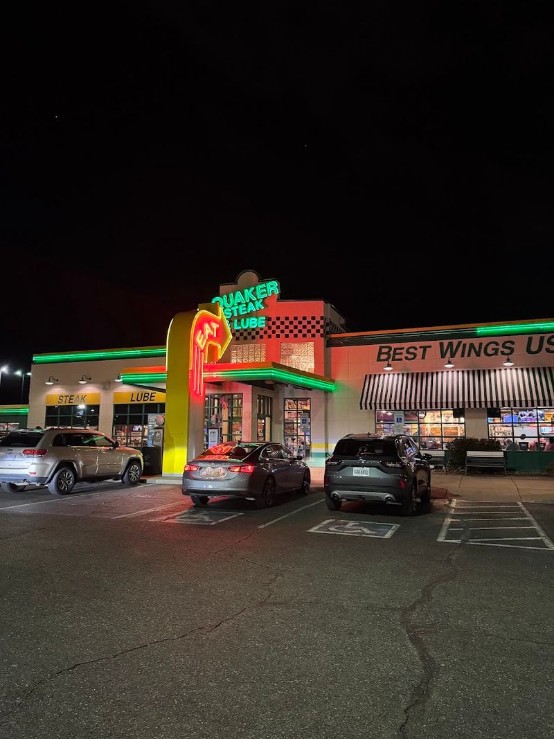 Quaker Steak & Lube, Austintown