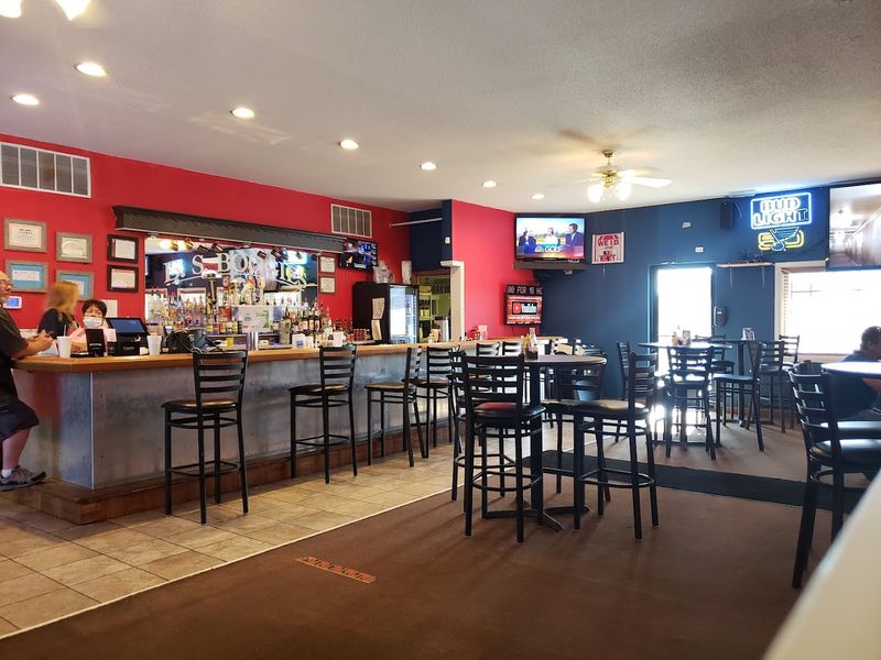 Boogie's Restaurant & Sports Bar - Maryville