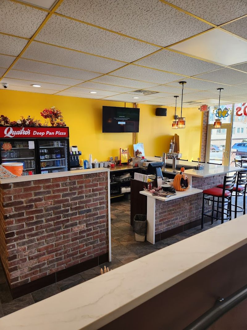 Quatro's Deep Pan Pizza, Carbondale Quatro's Deep Pan Pizza, Carbondale