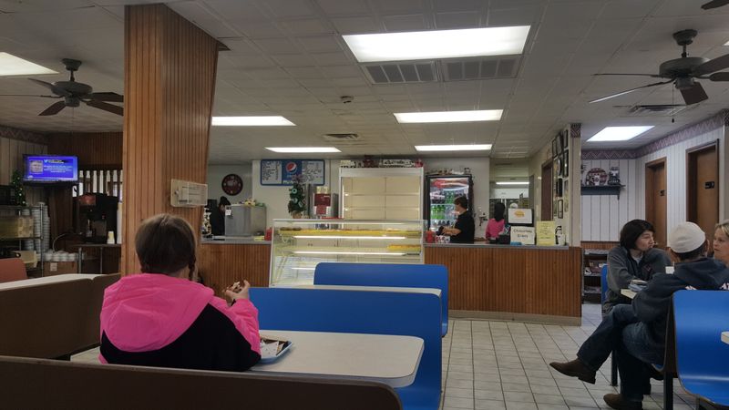 West Main Donuts — Russellville, AR