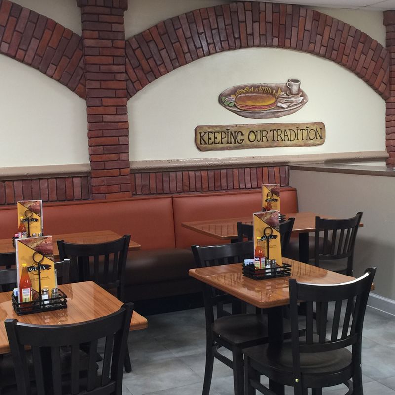 Aguila Sandwich Shop