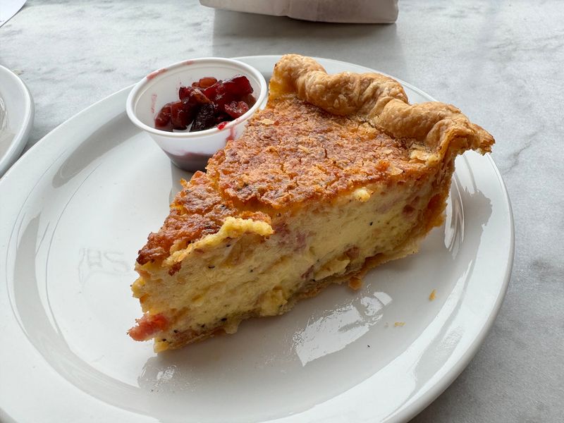 Quiche Changes Keep Lunch Interesting Quiche Changes Keep Lunch Interesting