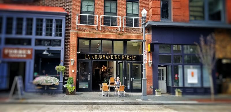 Cakes That Steal the Show at Special Events