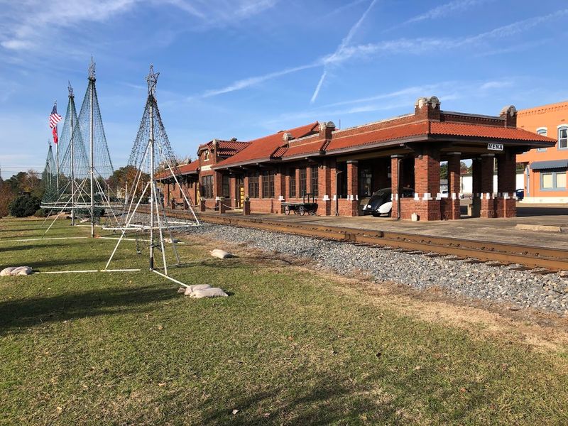 Quiet Downtown With Historic Rail Roots