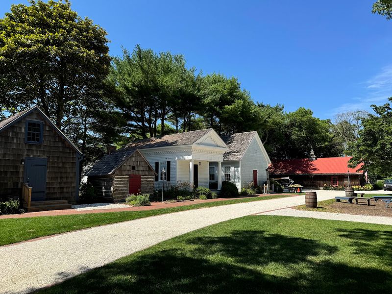 Quiet Home Base, Lively Towns Nearby