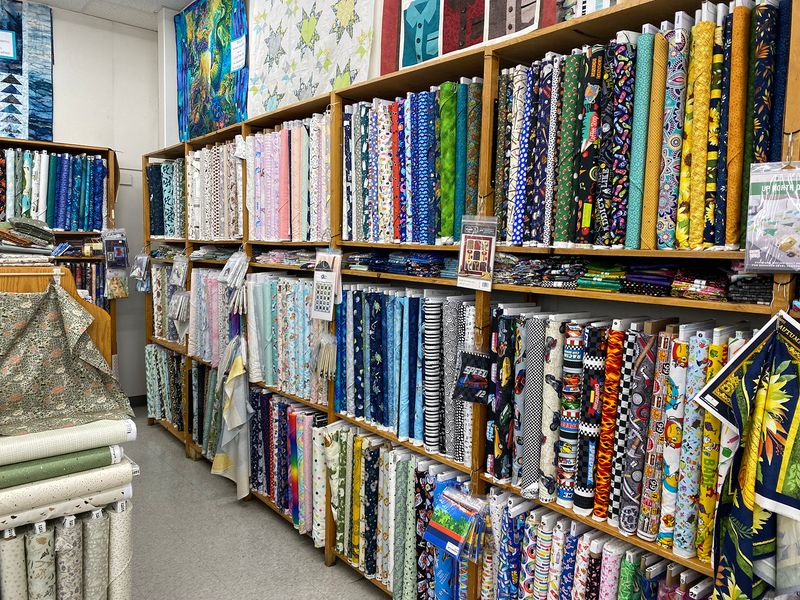 Quilter's Corner And Quilt Cottage