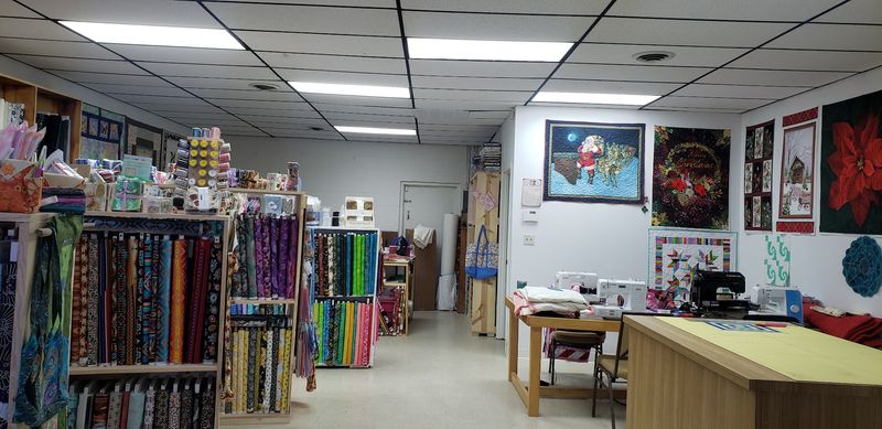 Quilter's Corner NM