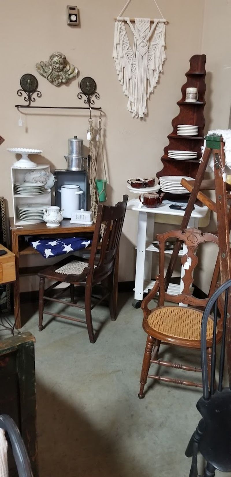 Hidden Corners Filled With Unexpected Discoveries