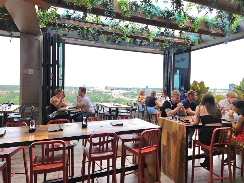 Lincoln Social Rooftop, Columbus