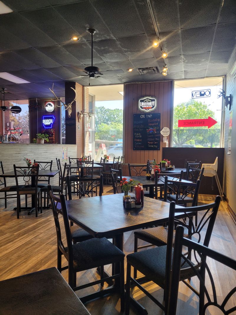 Lakewood Fish & Seafood House, North Little Rock