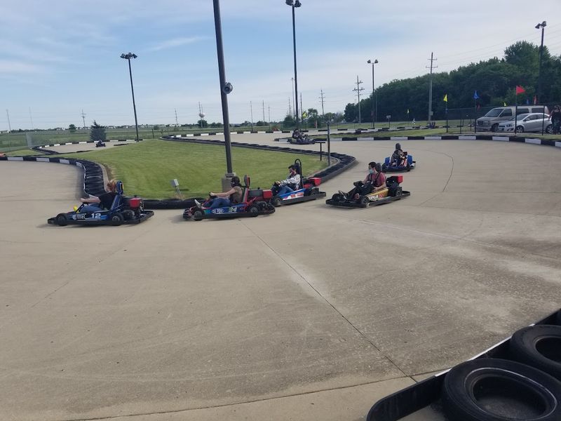 Race The Quarter-Mile Speedway