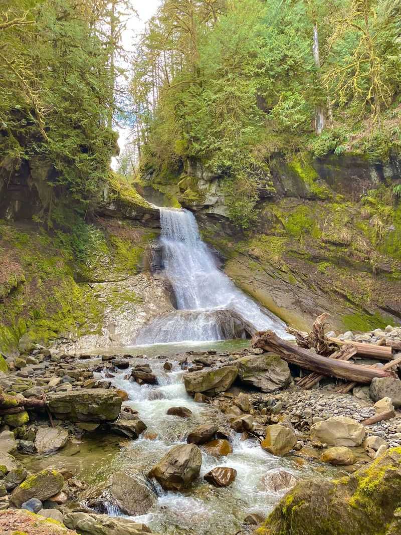 Racehorse Falls