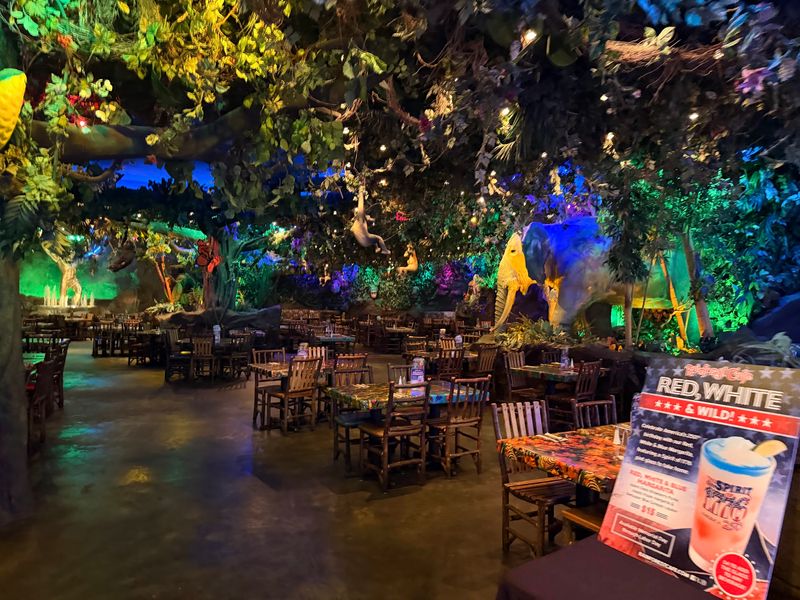 Rainforest Cafe