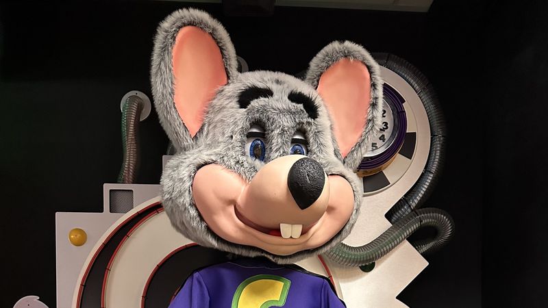 Chuck E. Cheese's Original Concept: Nightmare Fuel Animatronics