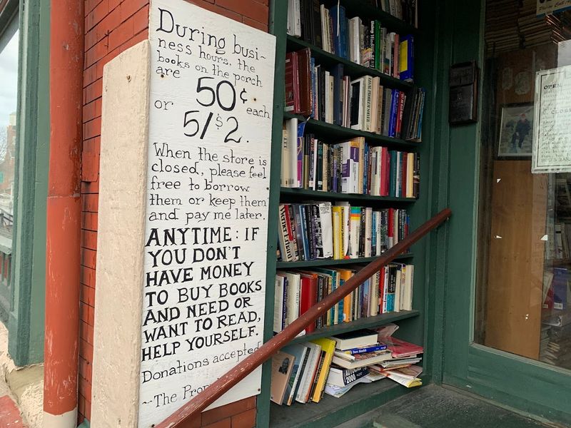 The Maze-Like Layout That Makes Every Visit An Exploration