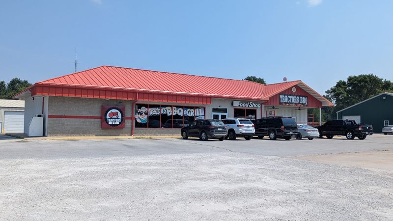 Tractors BBQ & Grill – Lamar, Missouri