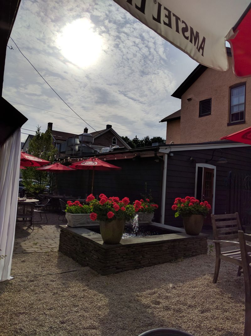 DeAnna's Restaurant - Lambertville