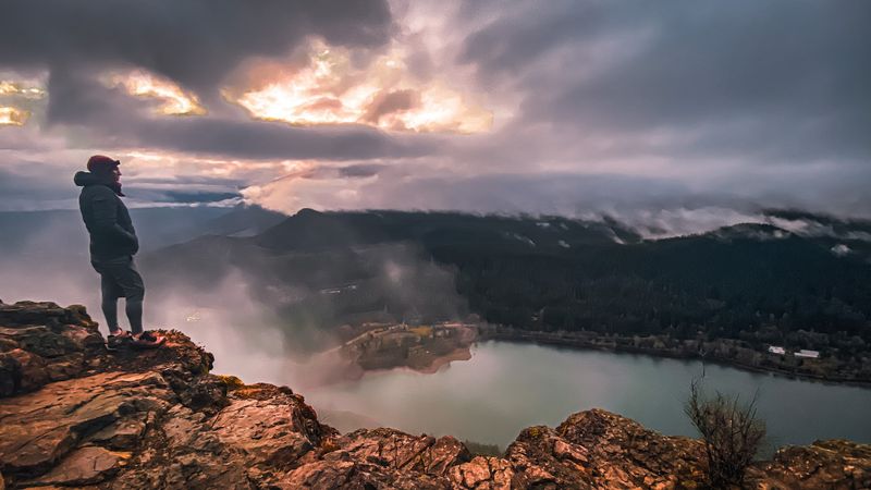 Rattlesnake Ledge, North Bend