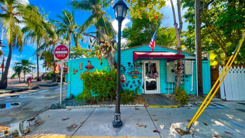 Perfect for Gifts And Souvenirs