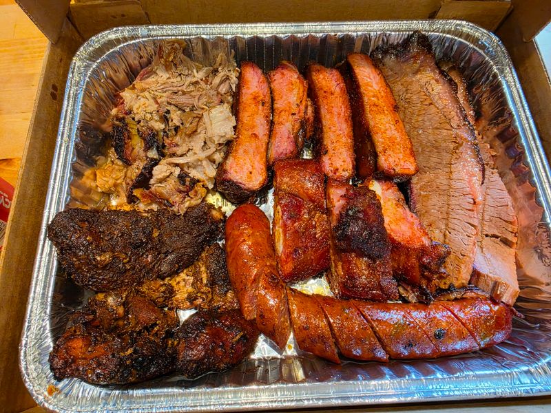Ray Ray's Hog Pit, Columbus