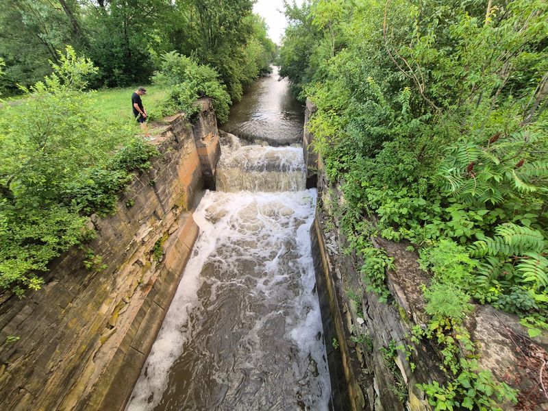 Read Lock 1 and the canal walls as engineering remains