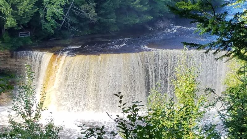 A Three-Falls Loop To Learn The Land