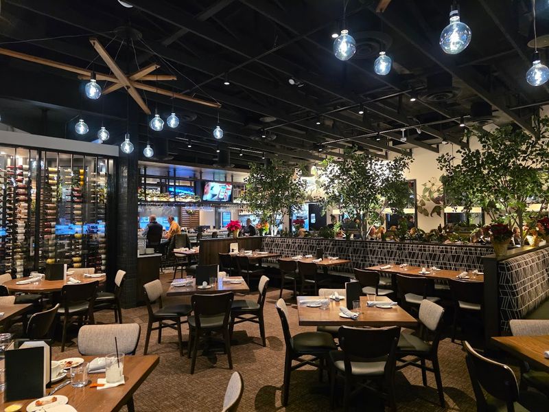 Burtons Grill & Bar (Wayne, PA)