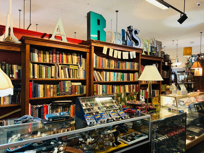 Records Books Jewelry And Clothing Broaden The Hunt